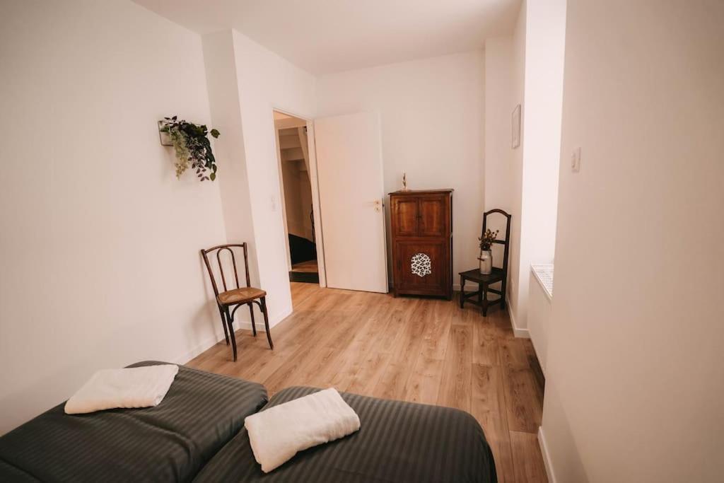 Maison Privee, 2 Ch. 6 Pers. 5 Min Gare, Parking Besancon Exterior photo
